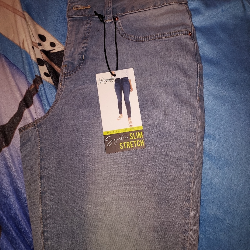 Royalty brand stretchy skinny jeans